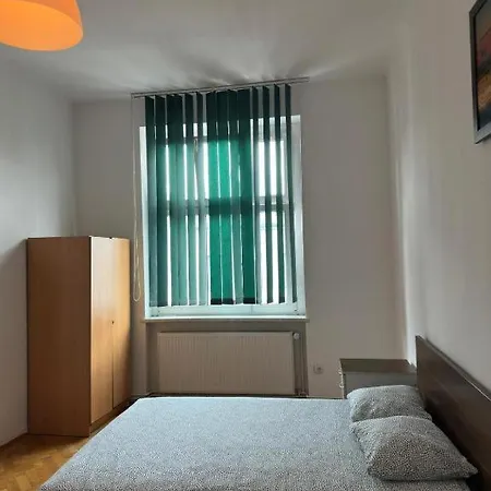 Ionia Apartment-stary Rynek