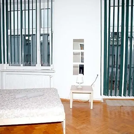 Ionia Apartment-stary Rynek